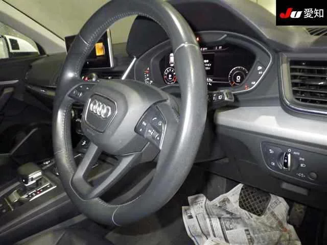 Audi Q5  с аукциона в Японии