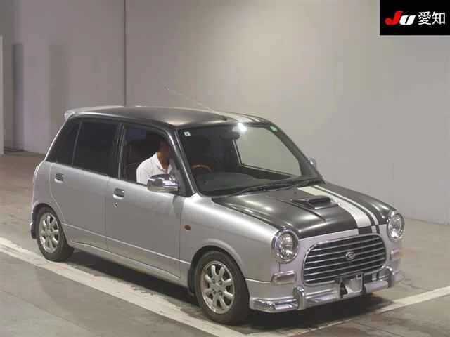 Daihatsu Mira 2000
