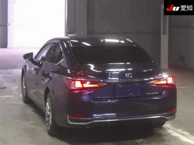 Lexus ES300h