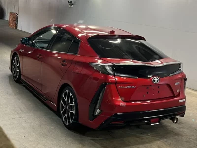TOYOTA PRIUS PHV