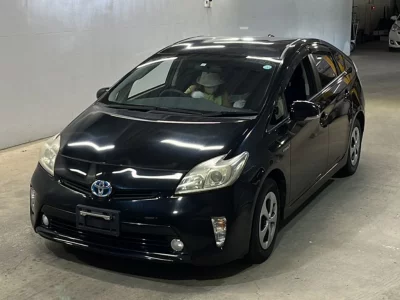 TOYOTA PRIUS, 2015 — лот японского аукциона