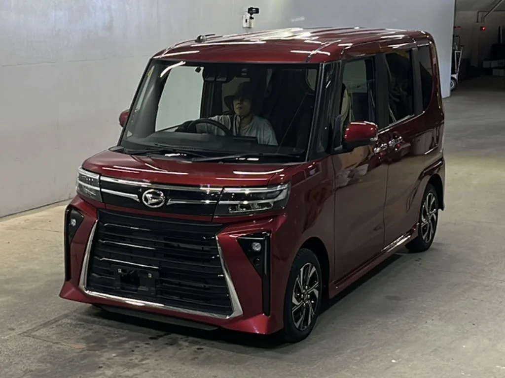 Daihatsu Tanto 2023
