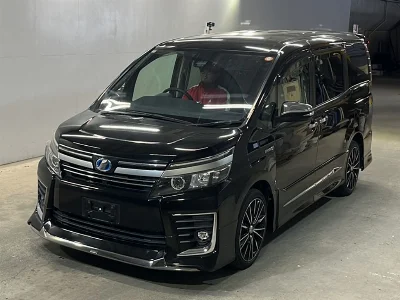 TOYOTA VOXY, 2016 — лот японского аукциона
