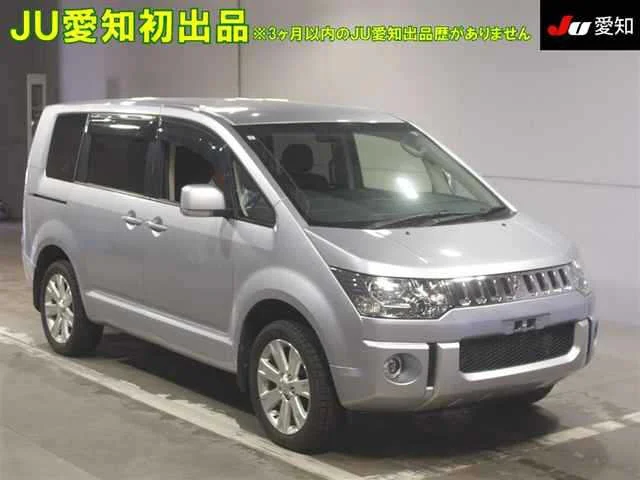Mitsubishi Delica D:5 2015