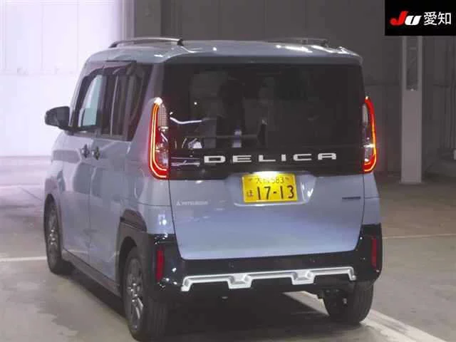 Mitsubishi Delica Mini  с аукциона в Японии