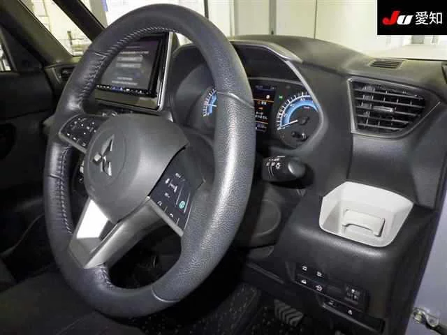 Mitsubishi Delica Mini  с аукциона в Японии