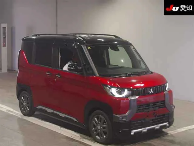 Mitsubishi Delica Mini  с аукциона в Японии