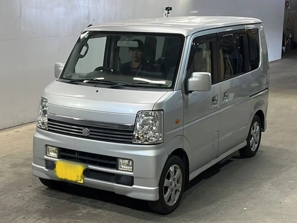 Suzuki Every 2005