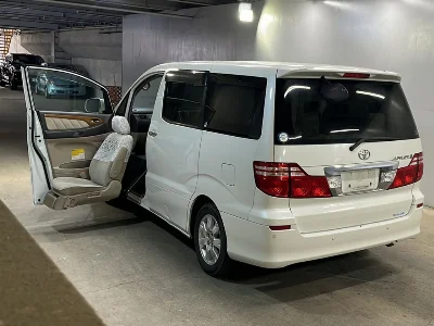 TOYOTA ALPHARD