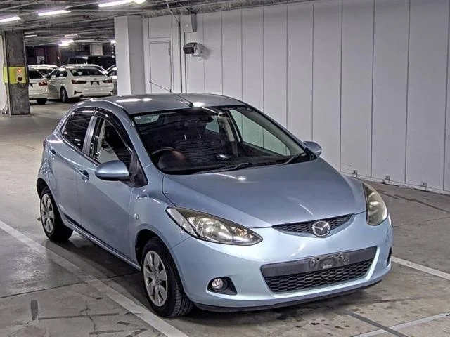 Mazda Demio 2011