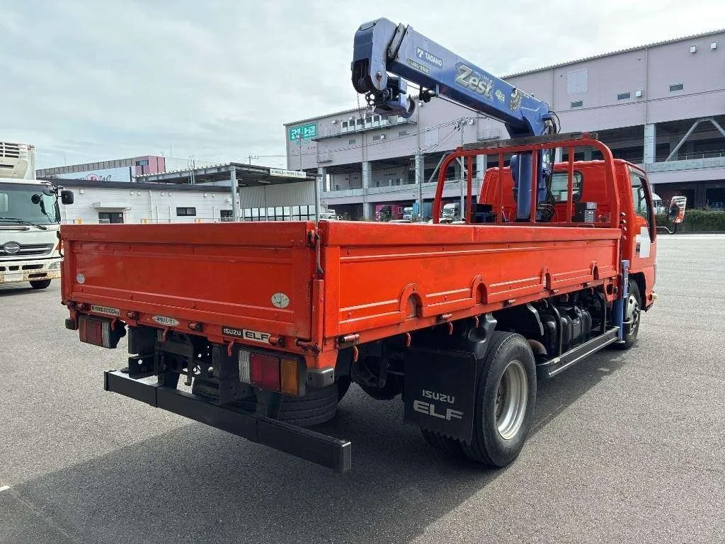 Isuzu Elf  с аукциона в Японии