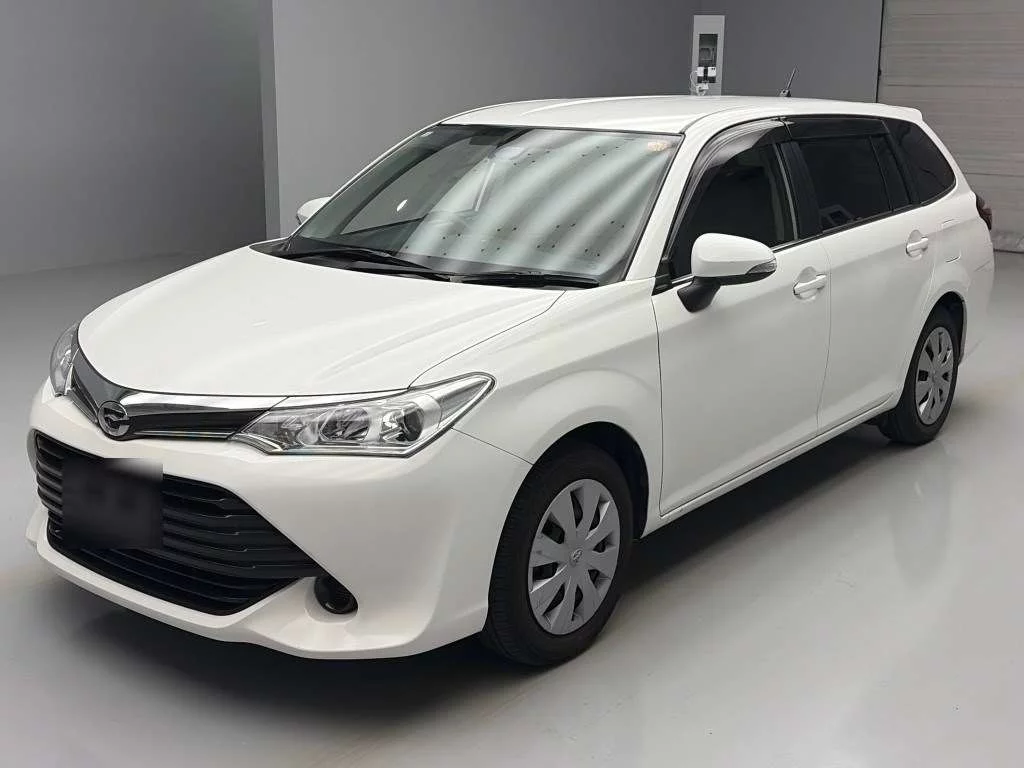 Toyota Corolla Fielder 2015