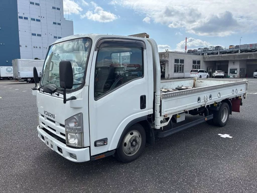 Isuzu Elf 2013
