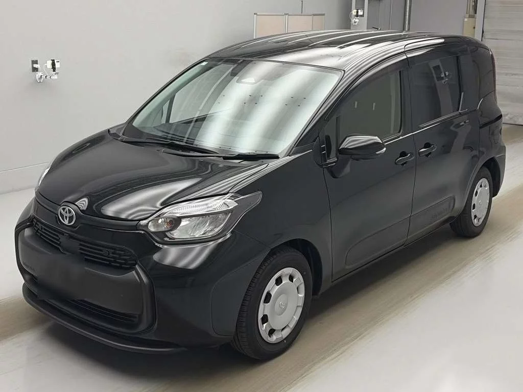 Toyota Sienta  с аукциона в Японии