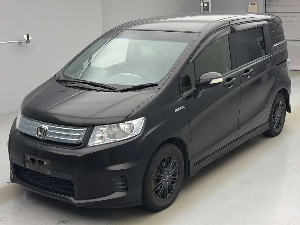 Honda Freed Spike 2013