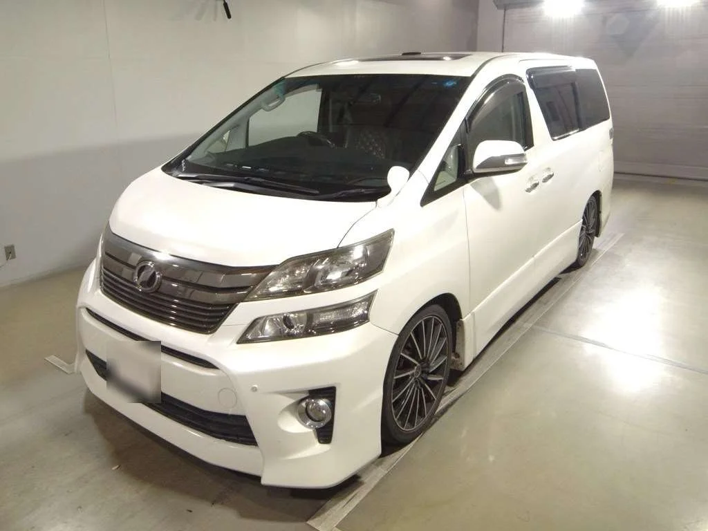 Toyota Vellfire 2013