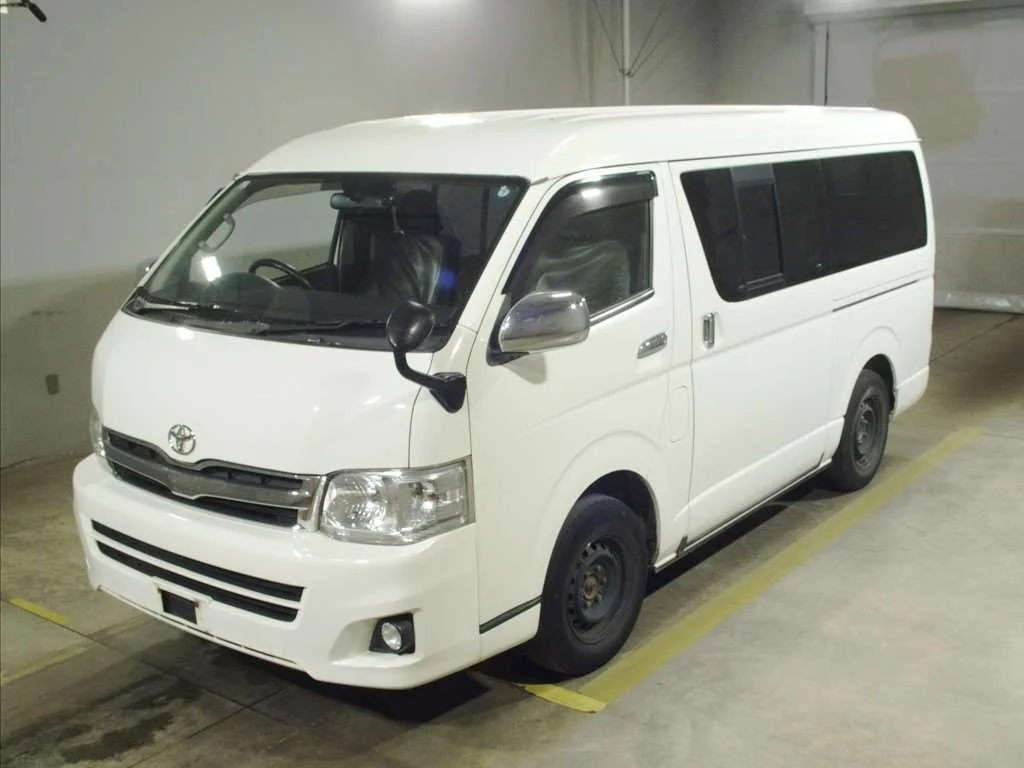 Toyota HiAce 2013