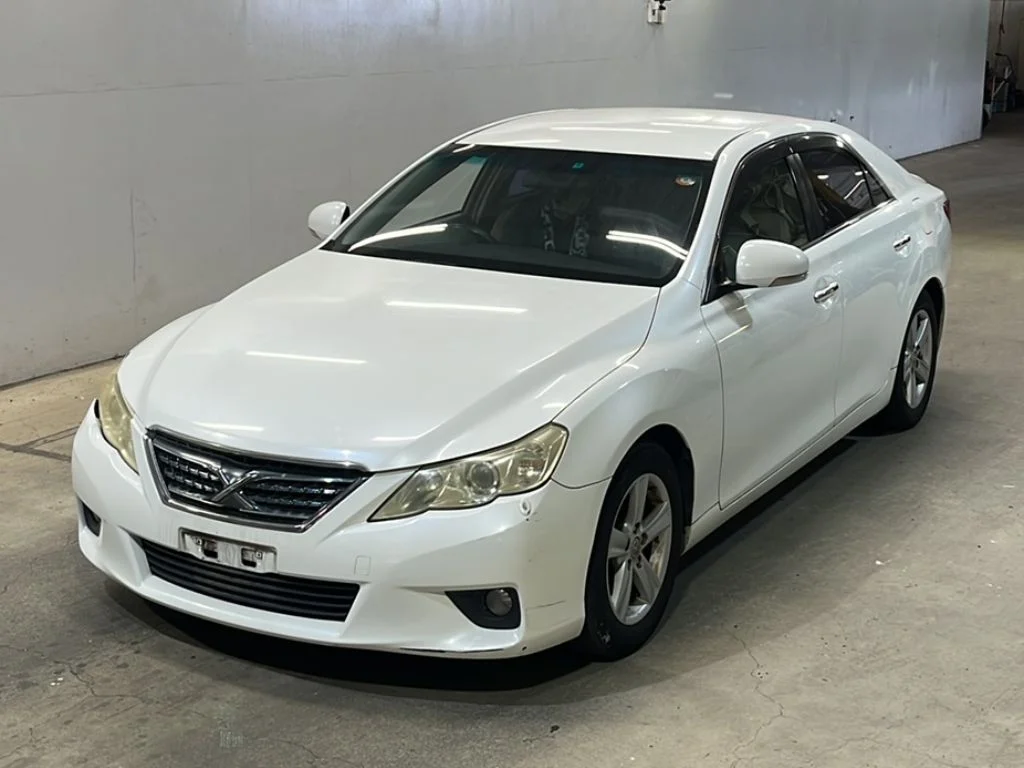 Toyota Mark X 2010