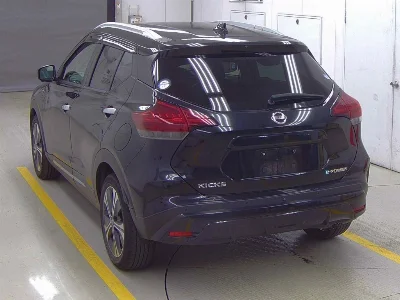 NISSAN KICKS