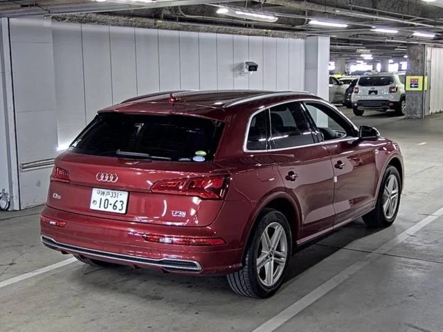 Audi Q5  с аукциона в Японии