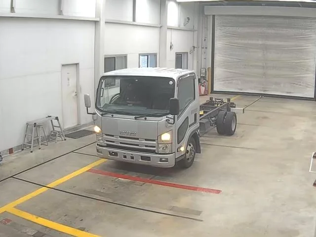 Isuzu Elf 2013
