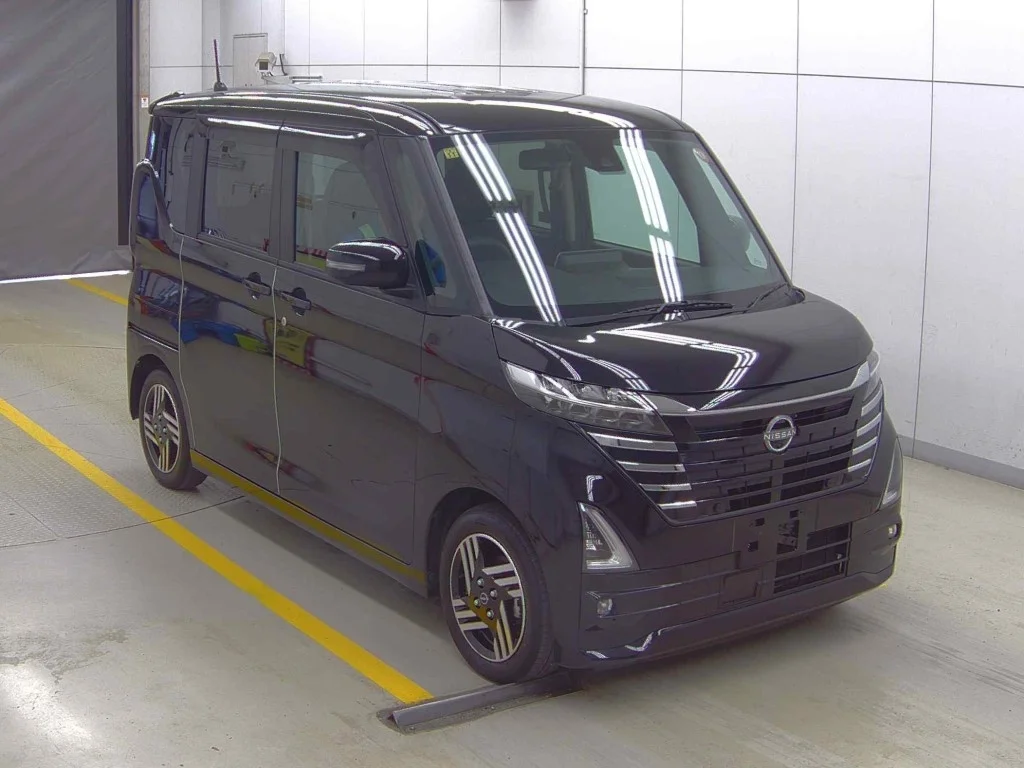 Nissan Roox 2023