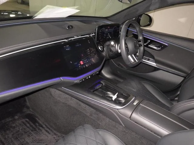 Mercedes-Benz E-Class  с аукциона в Японии