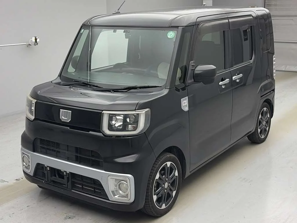 Daihatsu Wake 2015
