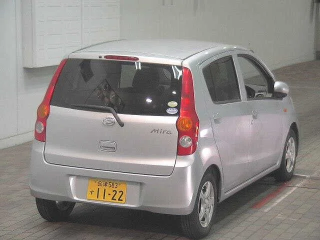 Daihatsu Mira  с аукциона в Японии