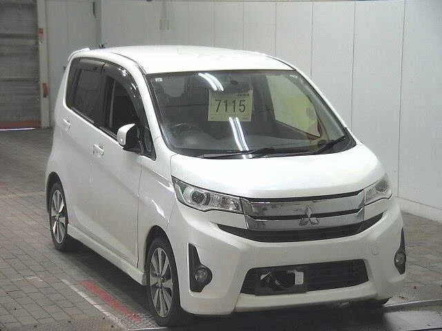 Mitsubishi ek Custom 2013
