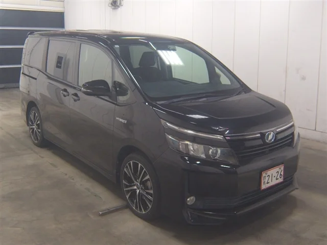 Toyota Voxy 2015