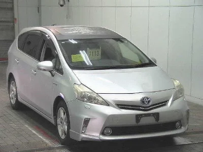 TOYOTA PRIUS ALPHA, 2011 — лот японского аукциона
