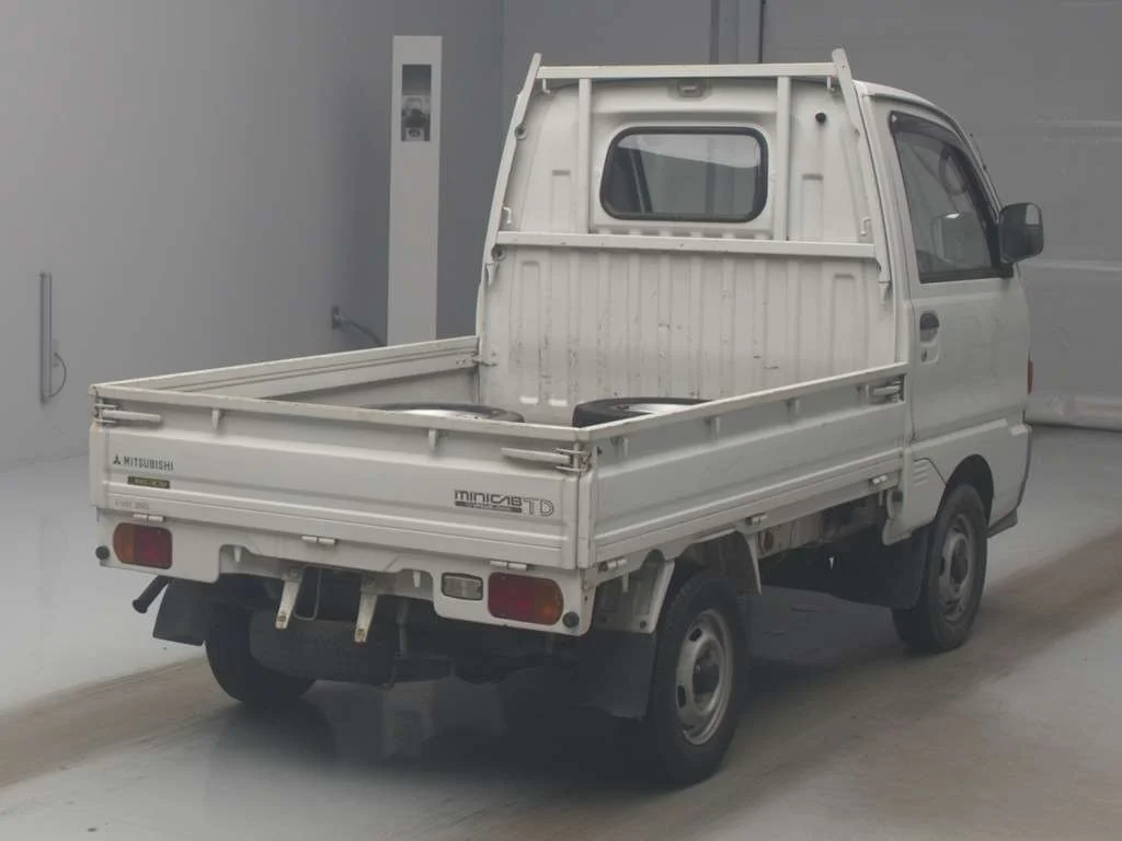 Mitsubishi Minicab Truck  с аукциона в Японии