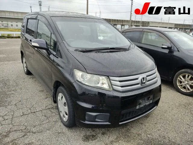 Honda Freed Spike 2011