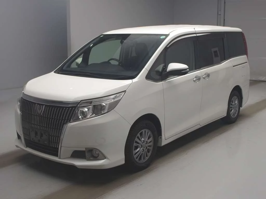 Toyota Esquire 2015
