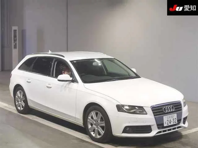 Audi A4  с аукциона в Японии