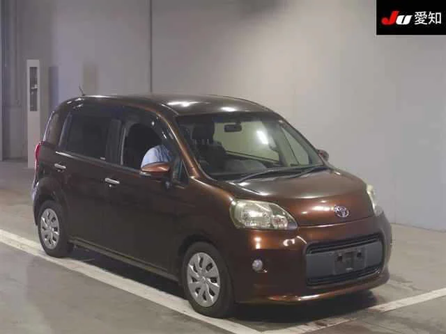 Toyota Porte 2014