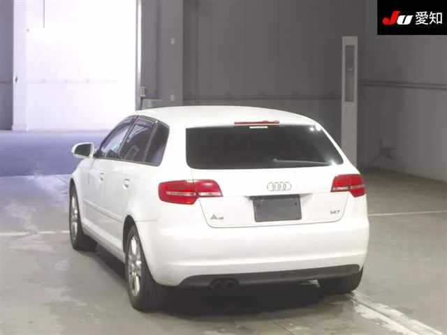Audi A3  с аукциона в Японии