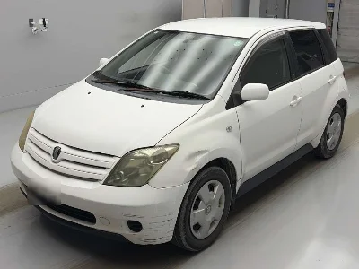 TOYOTA IST