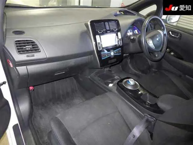 Nissan Leaf  с аукциона в Японии