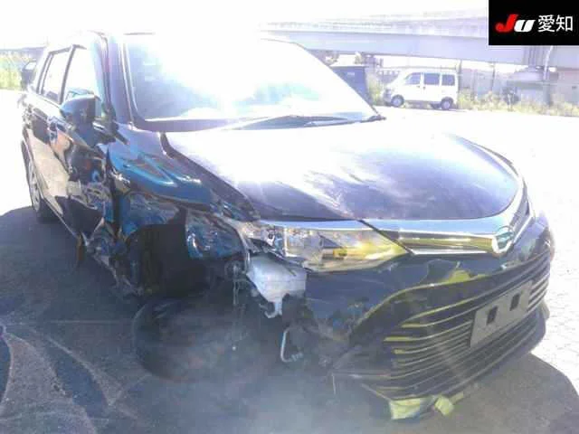 Toyota Corolla Fielder 2015