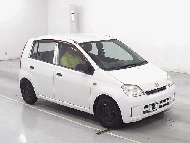 Daihatsu Mira 2005