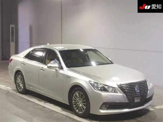 Toyota Crown 2014
