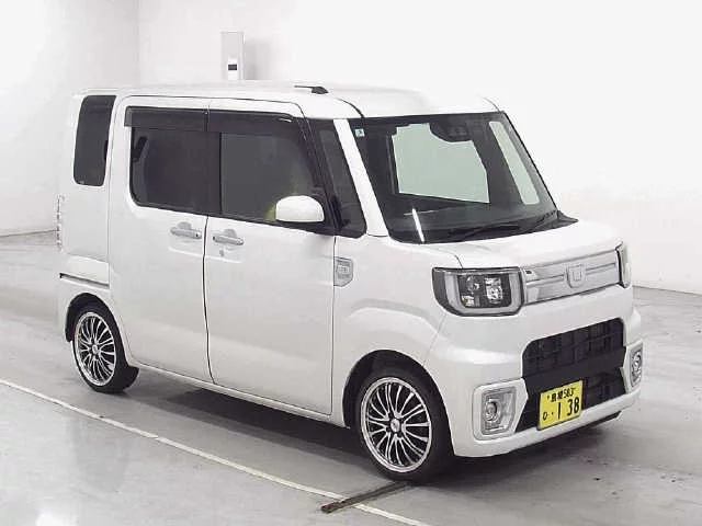 Daihatsu Wake 2019
