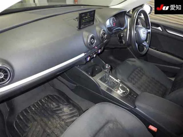 Audi A3  с аукциона в Японии