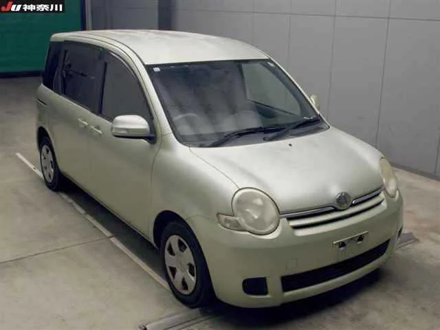 Toyota Sienta 2007