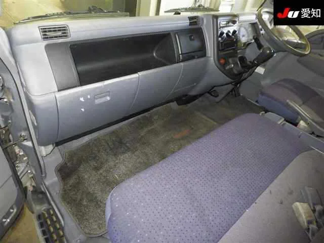 Mitsubishi Fuso Canter  с аукциона в Японии