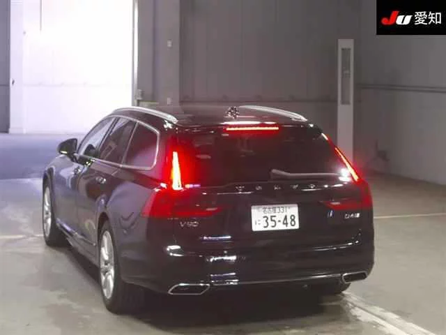 Volvo V90  с аукциона в Японии