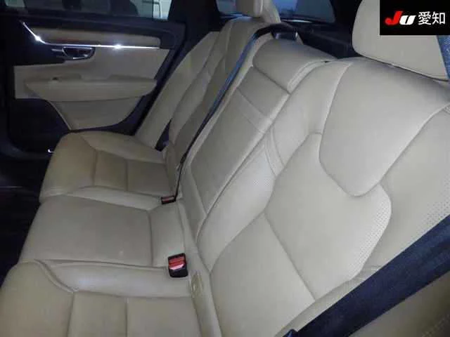 Volvo V90  с аукциона в Японии