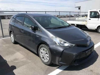 TOYOTA PRIUS ALPHA, 2015 — лот японского аукциона